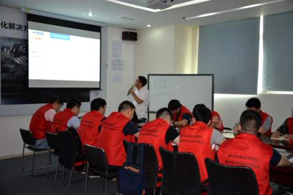 深?yuàn)W圖儀控學(xué)院?；沸袠I(yè)大講堂