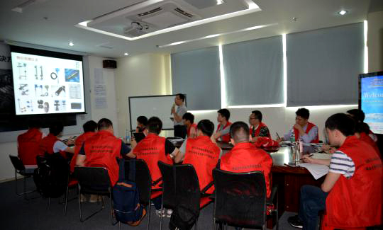 深?yuàn)W圖儀控學(xué)院?；沸袠I(yè)大講堂